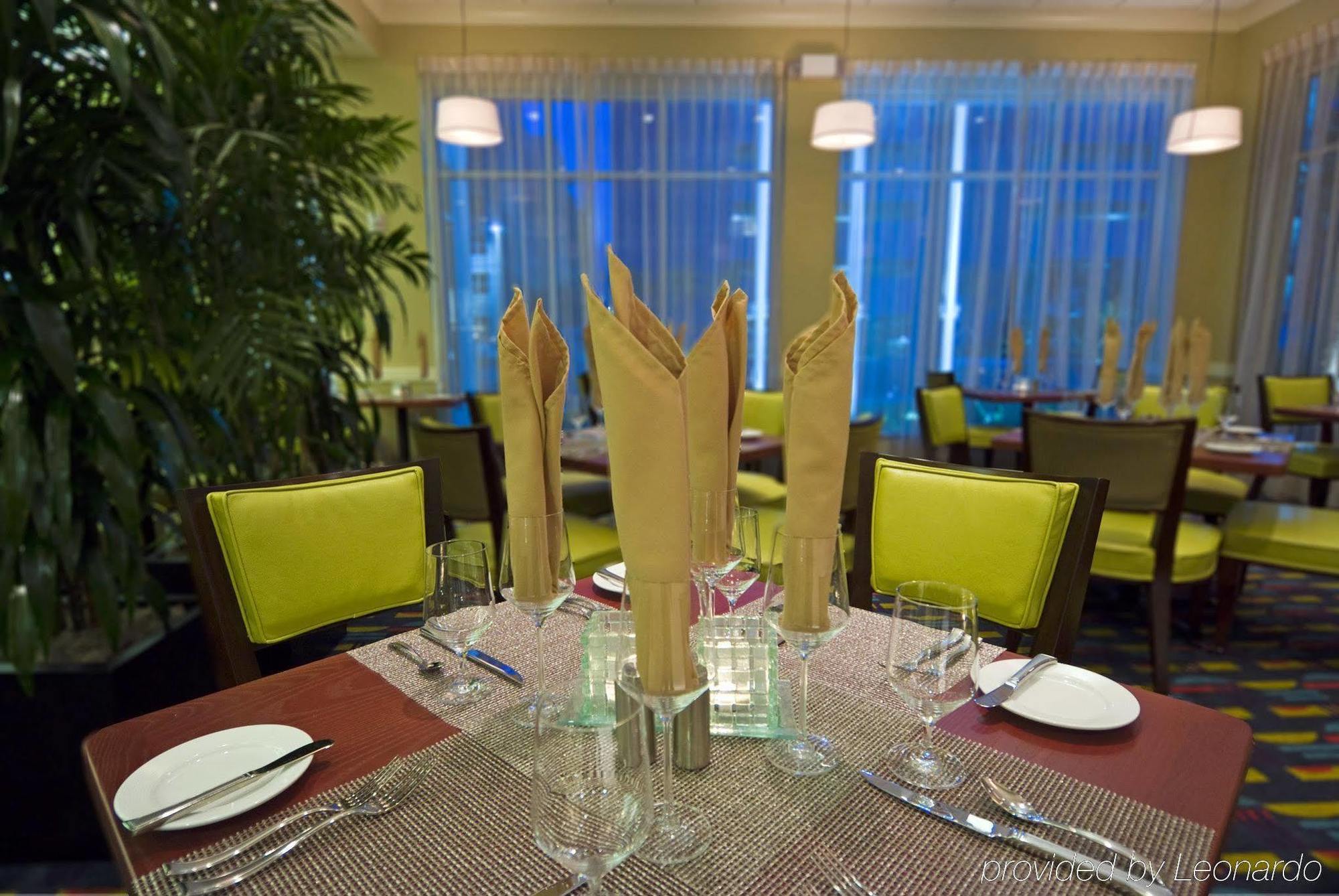 Hilton Garden Inn Tampa Airport/Westshore Restaurante foto